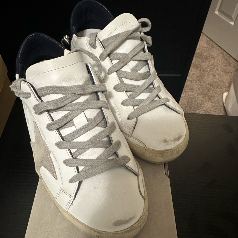 Golden Goose Sneakers